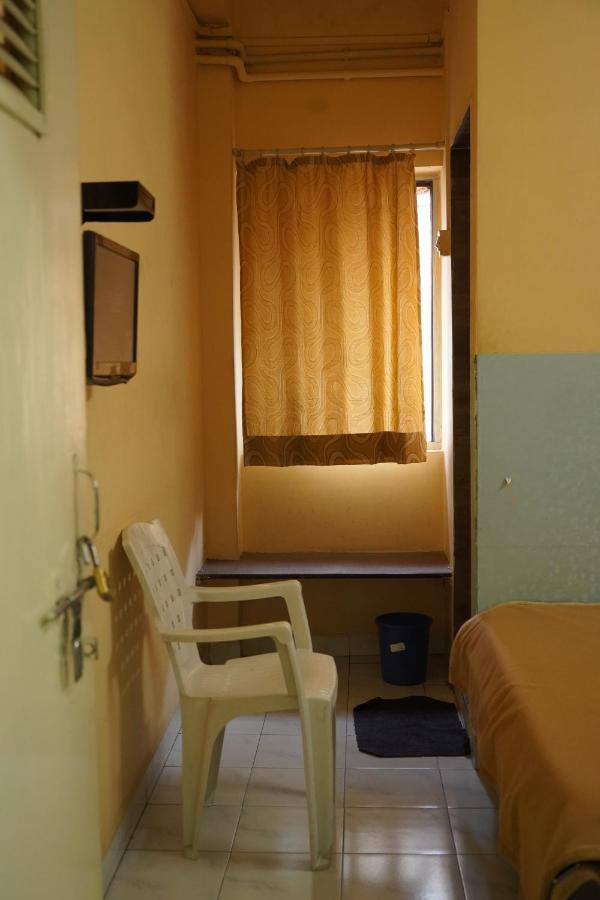 Hotel Rajesh Kolhápur Kültér fotó